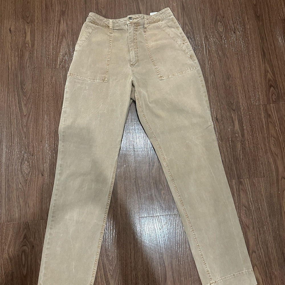 Old Navy Tan Cargo Pant size 2 TALL